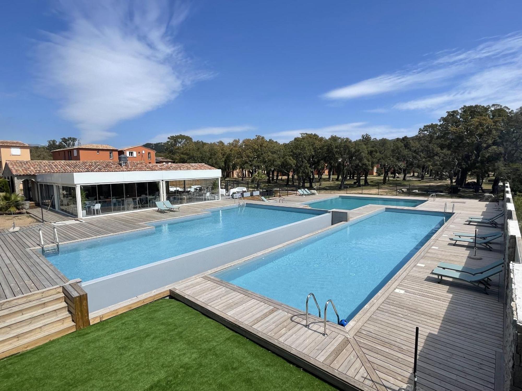 Residence Hoteliere Les Hameaux De Saint Cyprien Appartement 35 M2 1 Chambre Lecci Exterior foto