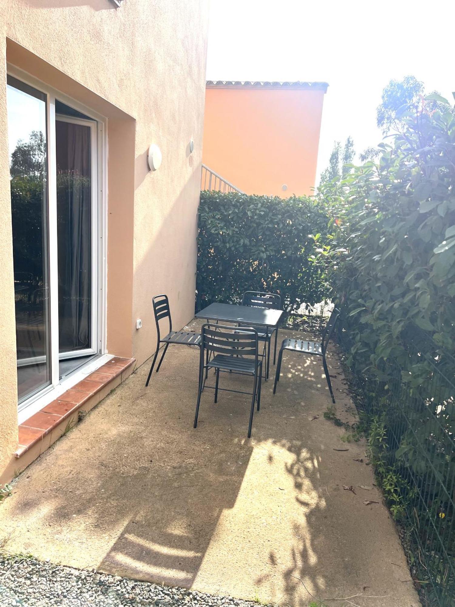 Residence Hoteliere Les Hameaux De Saint Cyprien Appartement 35 M2 1 Chambre Lecci Exterior foto